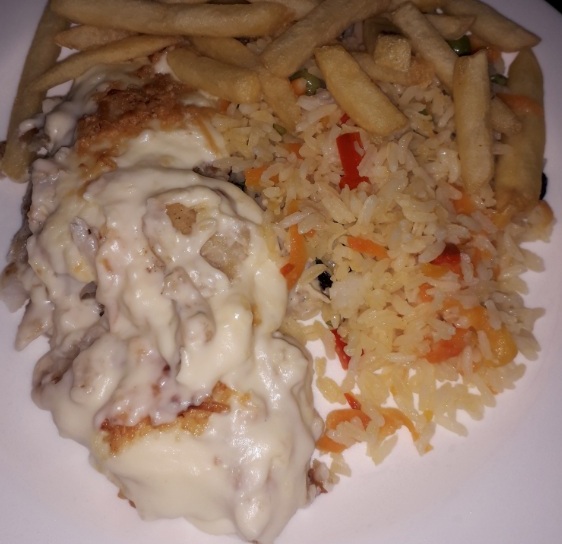 A ótima pescada com catupiry do Dona Eva (Guarujá)