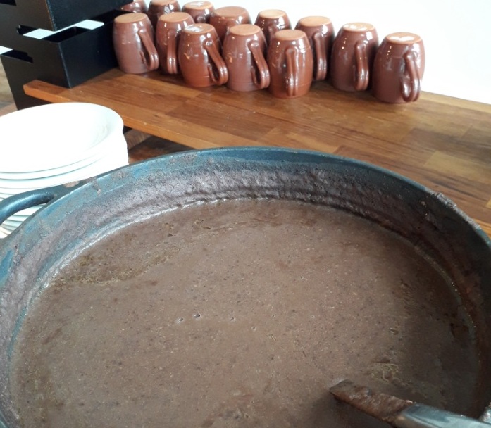 Bufê de feijuca do Sofitel Guarujá tem toque francês
