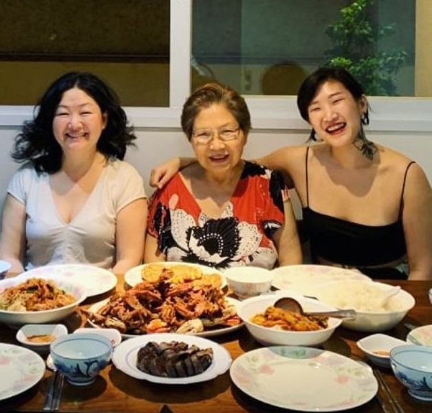 Comida coreana: Priscila troca marmitas pelo B2B
