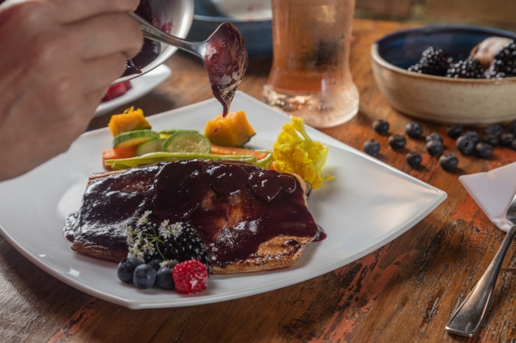 Frutas vermelhas entram em cartaz no Donna Pinha