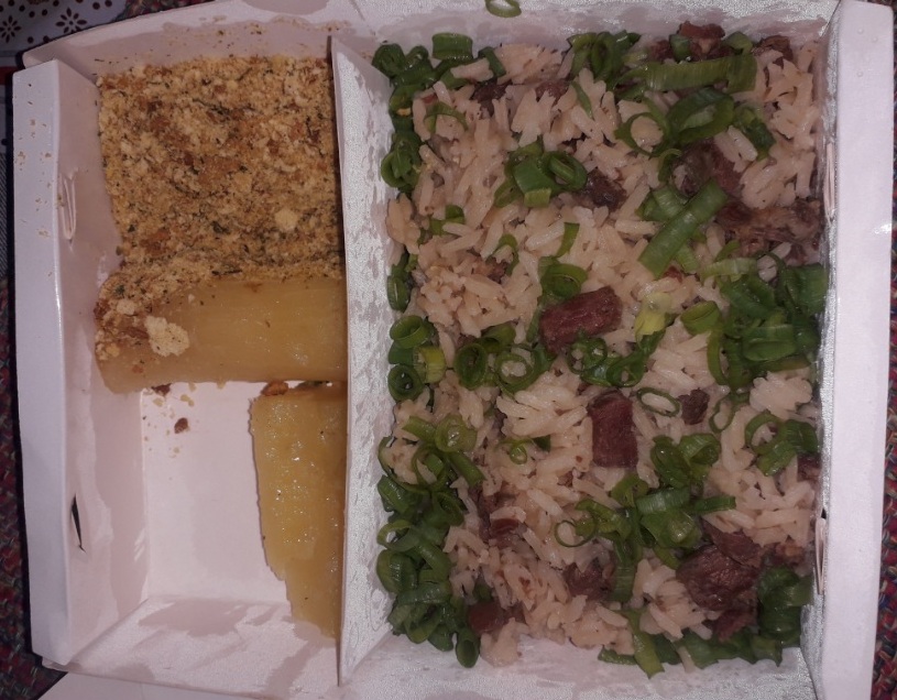 Provamos a linguiça e o arroz pantaneiro do Sim Sobá