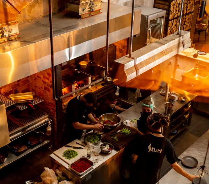 Cozinha primitiva molda novo Turi em BH Foto Nereu Junior 2