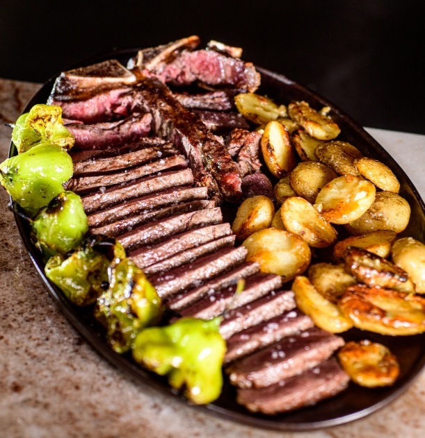 Cozinha primitiva molda novo Turi em BH Foto Nereu Junior 5