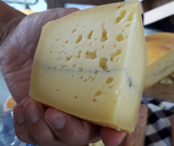 Sítio Lumiar (MG) faz ótimos queijos e recebe turistas